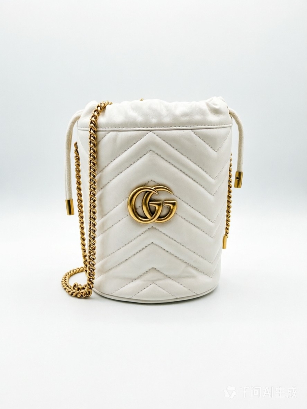 Gucci White GG Marmont Mini Bucket Bag